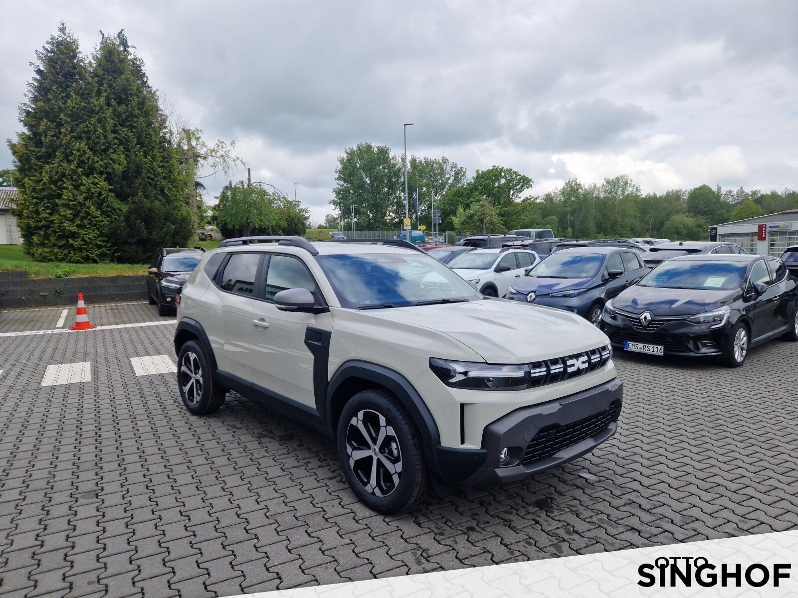 Fahrzeugabbildung Dacia New Duster Journey mild hybrid 140