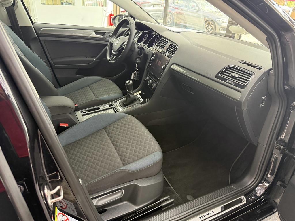 Volkswagen Golf VII 1.5 TSI IQ.DRIVE, Standheiz., ACC, Navi