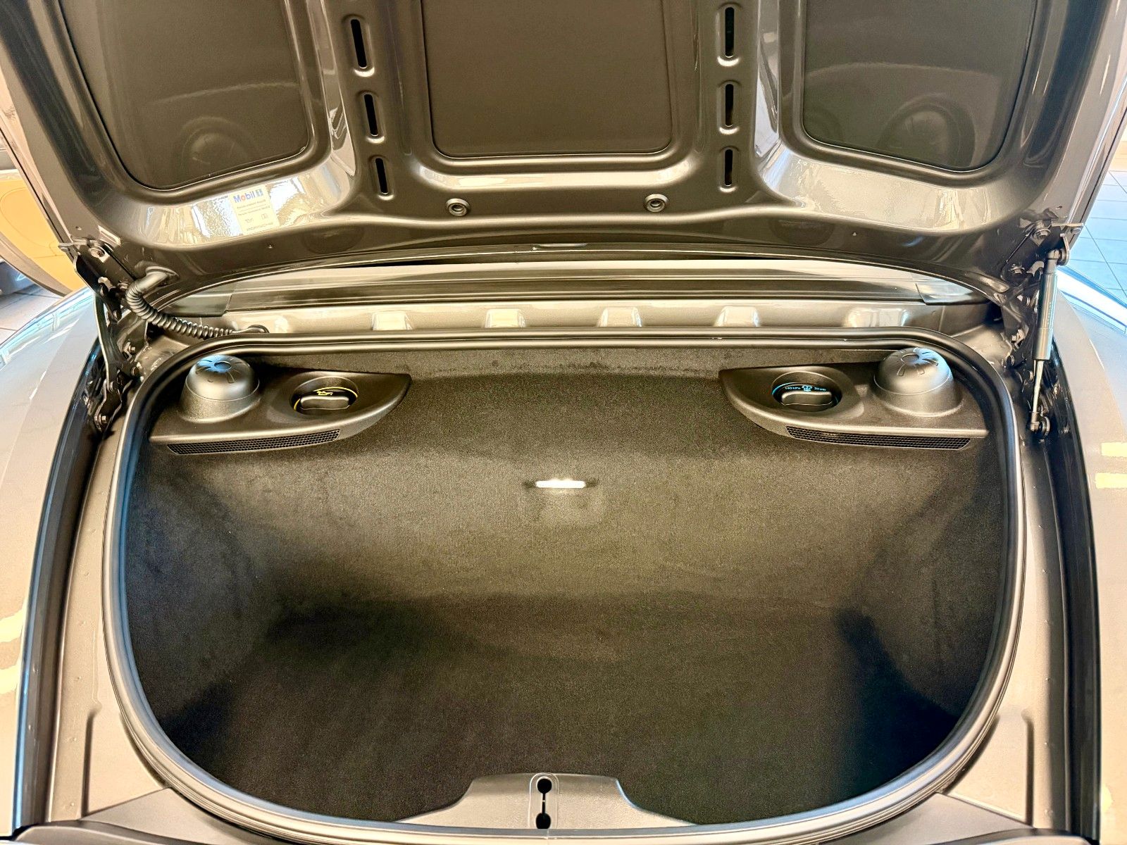 Fahrzeugabbildung Porsche 718 Boxster 20"Zoll / BOSE / Bi-Color / PCM-Navi