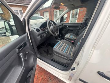 Volkswagen Caddy - 9