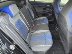 VW Golf VIII R 4Motion Matrix DAB Harman-Kardon