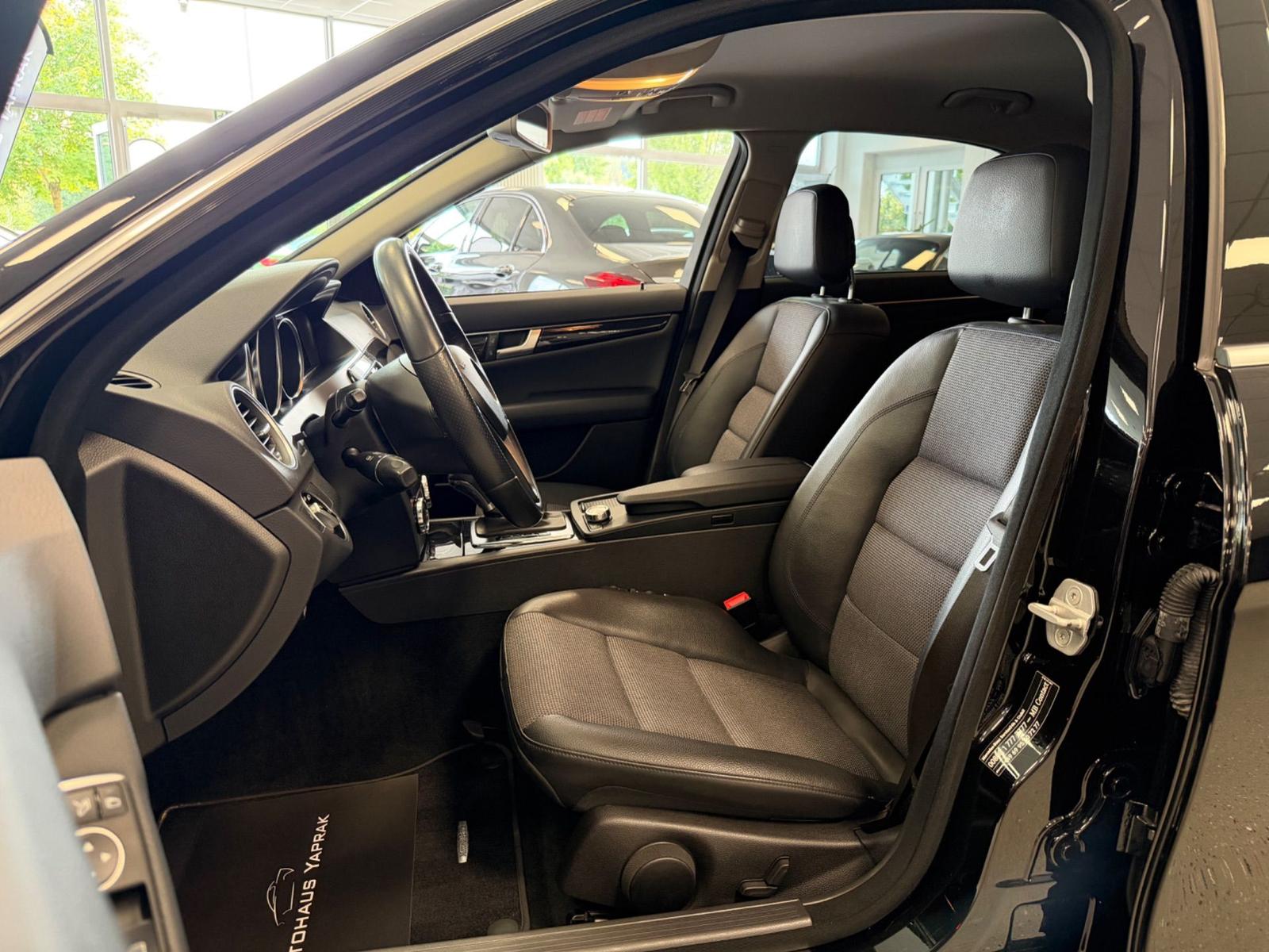 Mercedes-Benz C 350 CGI 4MATIC Avantgarde|Navi|Spurh|HK|Garan.