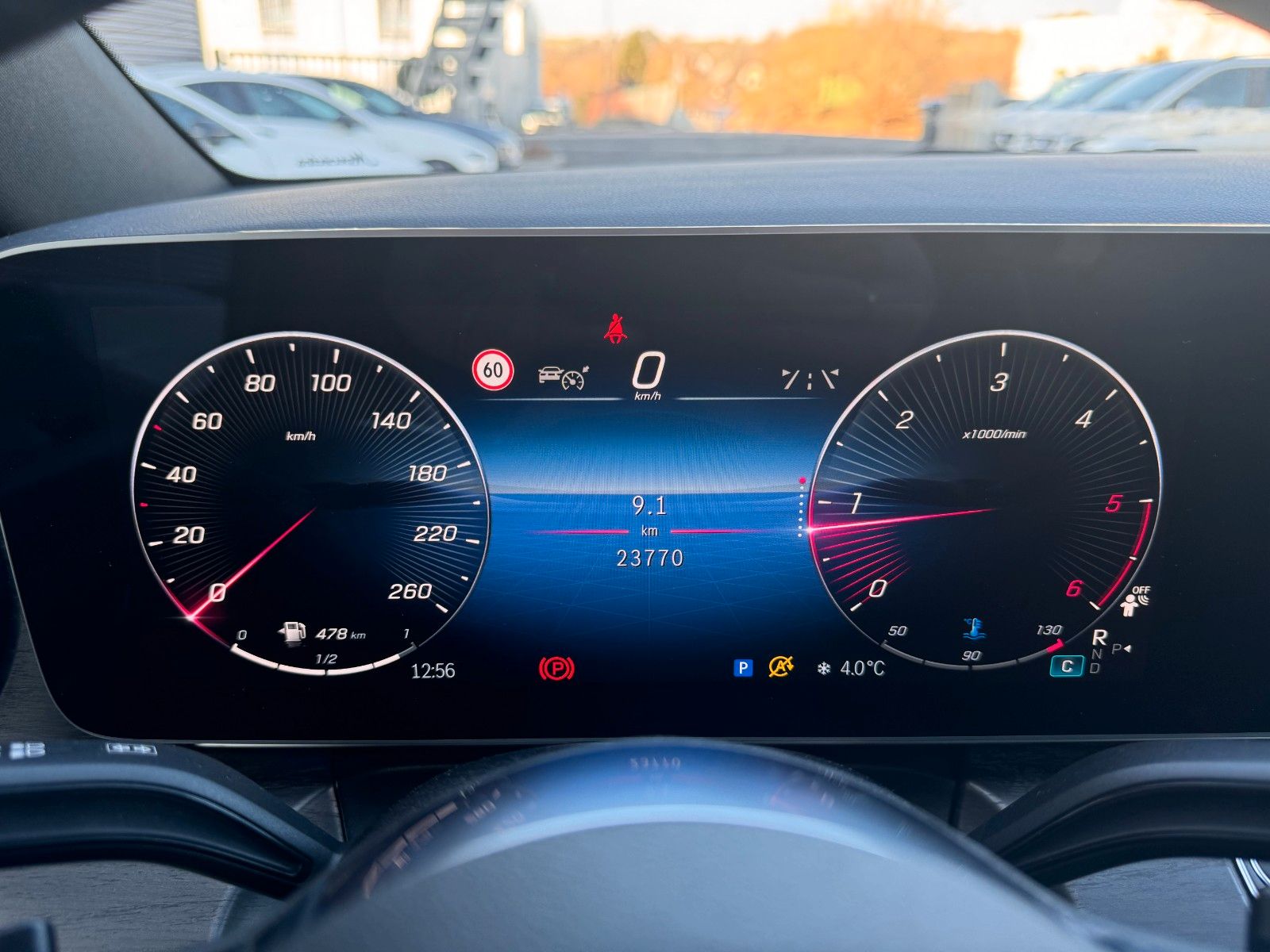 Fahrzeugabbildung Mercedes-Benz V 300 d AVA Extral Standheiz DISTRONIC