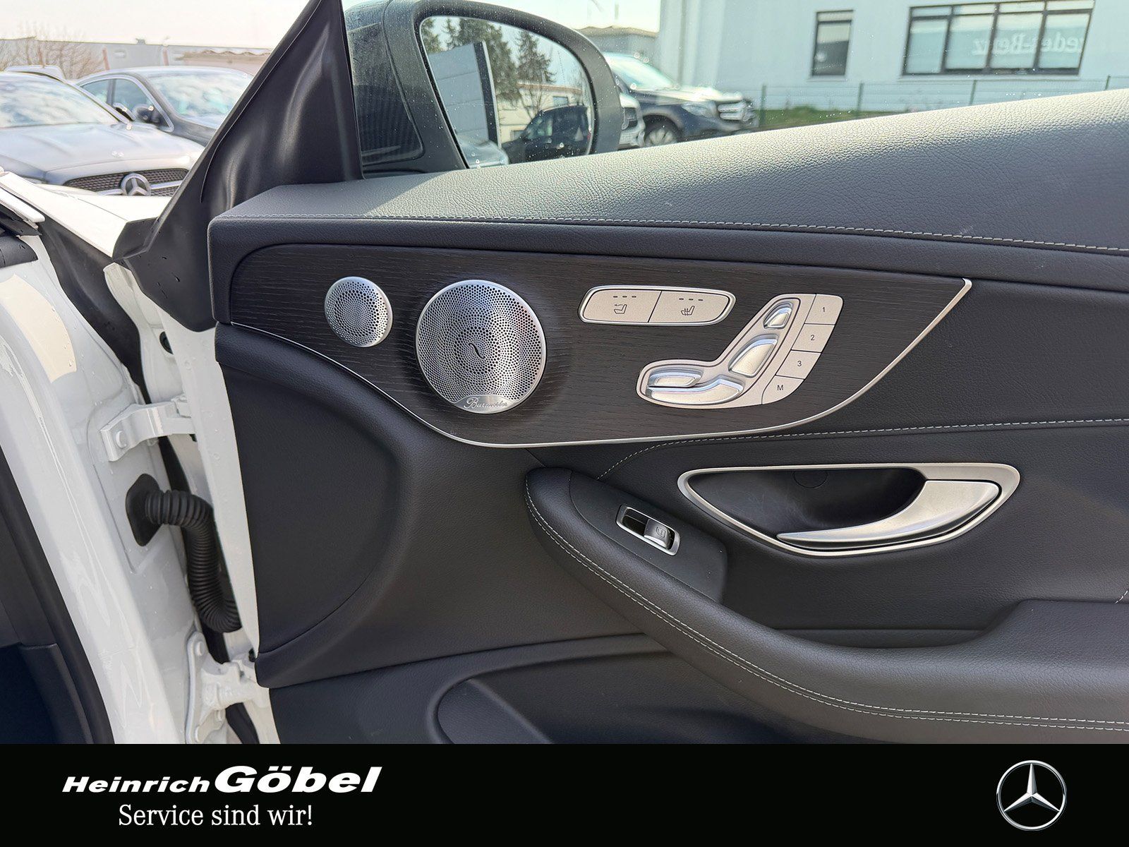 Fahrzeugabbildung Mercedes-Benz C 63 AMG S Burmester Carbon-Paket