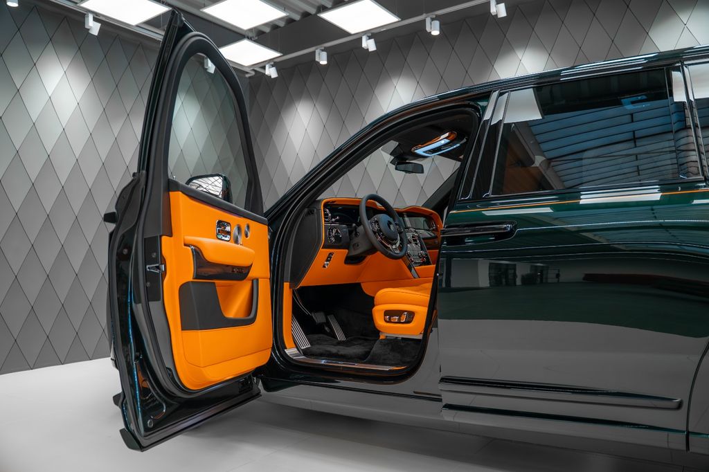 Cullinan BLACK BADGE 2026 GREEN/ORANGE STARLIGHT - Bild 9