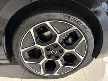 Fotografie 4 des Opel Astra Sports Tourer 1.2 Turbo Automatik Ultimate