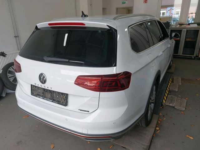 Volkswagen Passat Variant - Bild 5