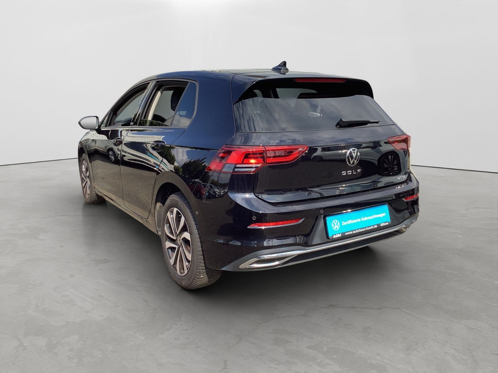 Volkswagen Golf 8 VIII 1.5 eTSI DSG Active LED ACC Kamera foto 3