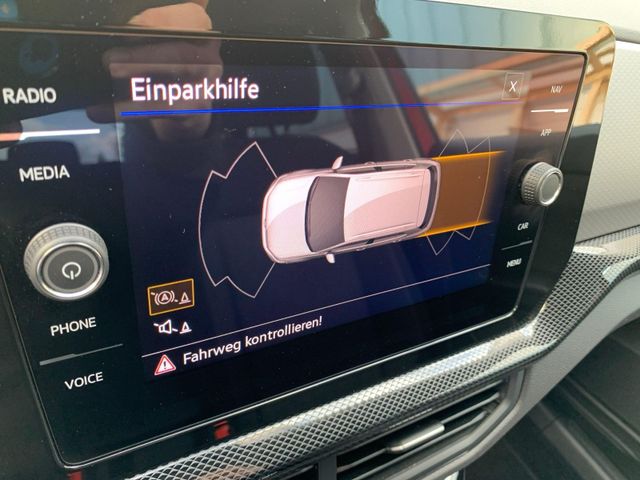 T-Cross 1.0 TSI LIFE LED+AHK+NAVI+ACC+PDC+