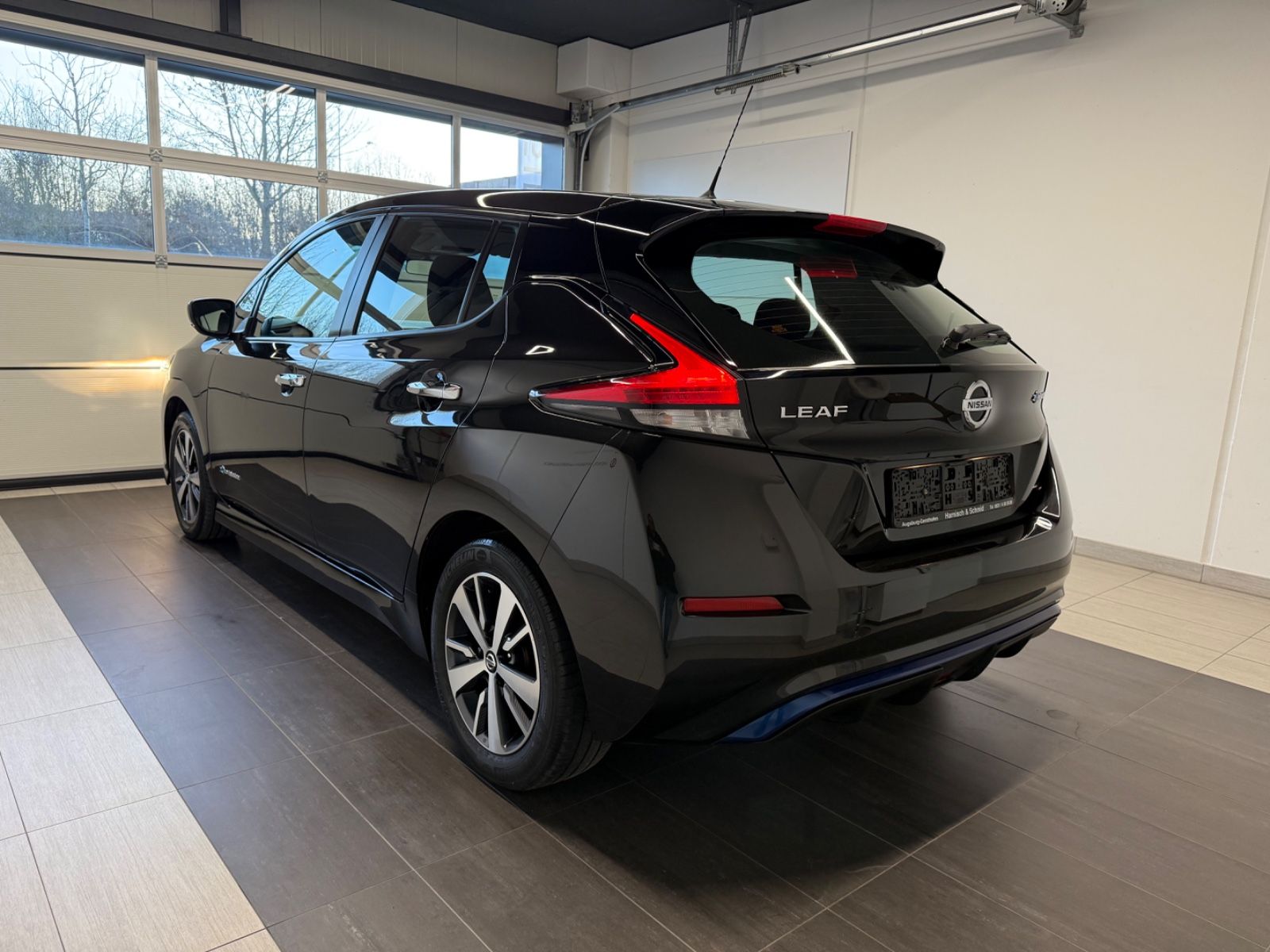 Fahrzeugabbildung Nissan Leaf Acenta - Navi, Winter-Paket