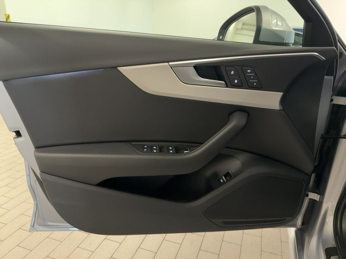 Audi A4 - Bild 18