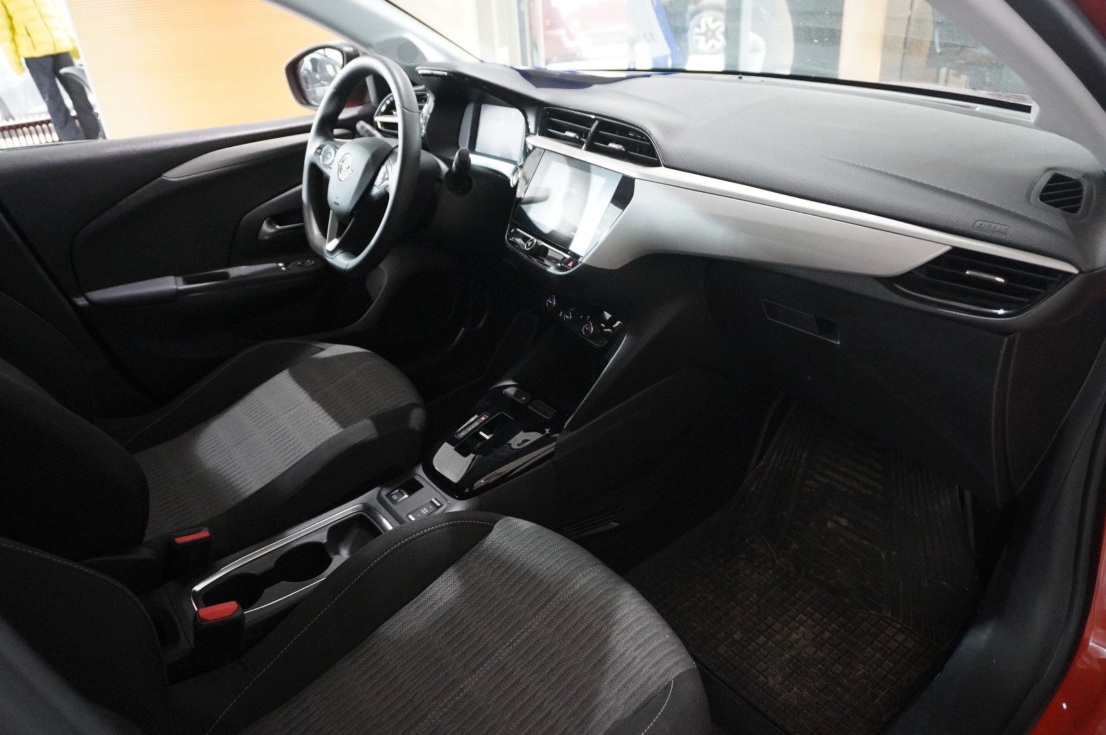 Fahrzeugabbildung Opel Corsa-e F EDITION 7KW NAVI/VIRT/TEMP/DAB/WÄRMEP.