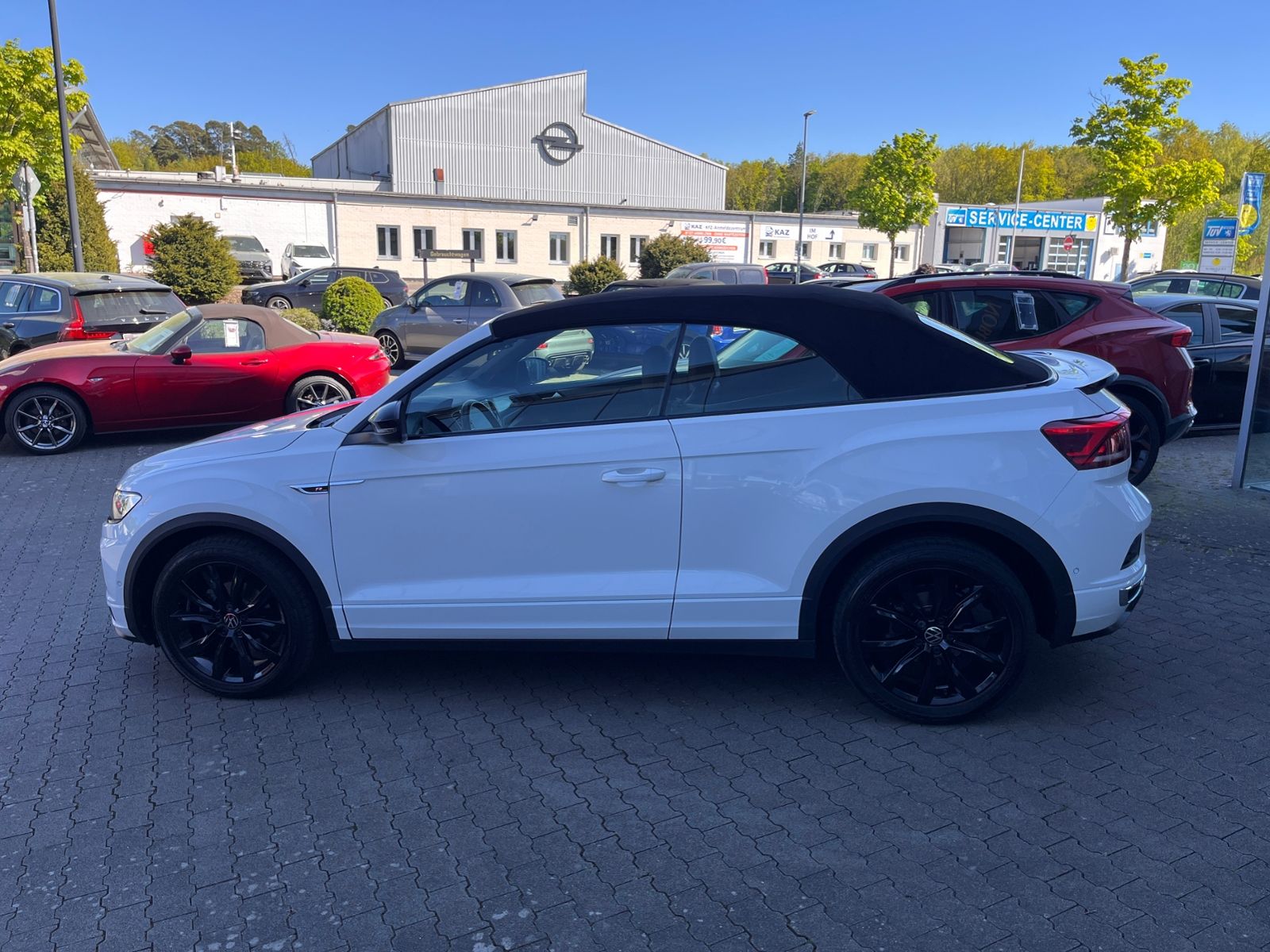 Fahrzeugabbildung Volkswagen T-Roc Cabriolet  R-Line Black ACC LED NAV RFK