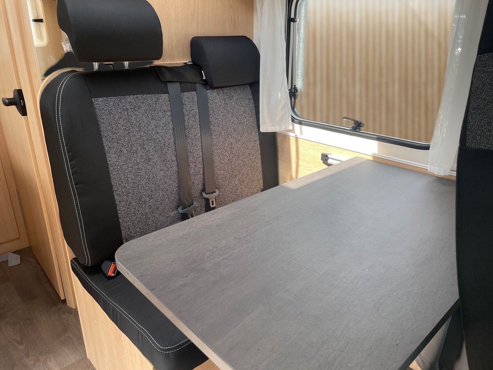 Fahrzeugabbildung Sunlight V 60 ,Basicpaket