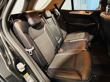 Mercedes ML 250 - 12