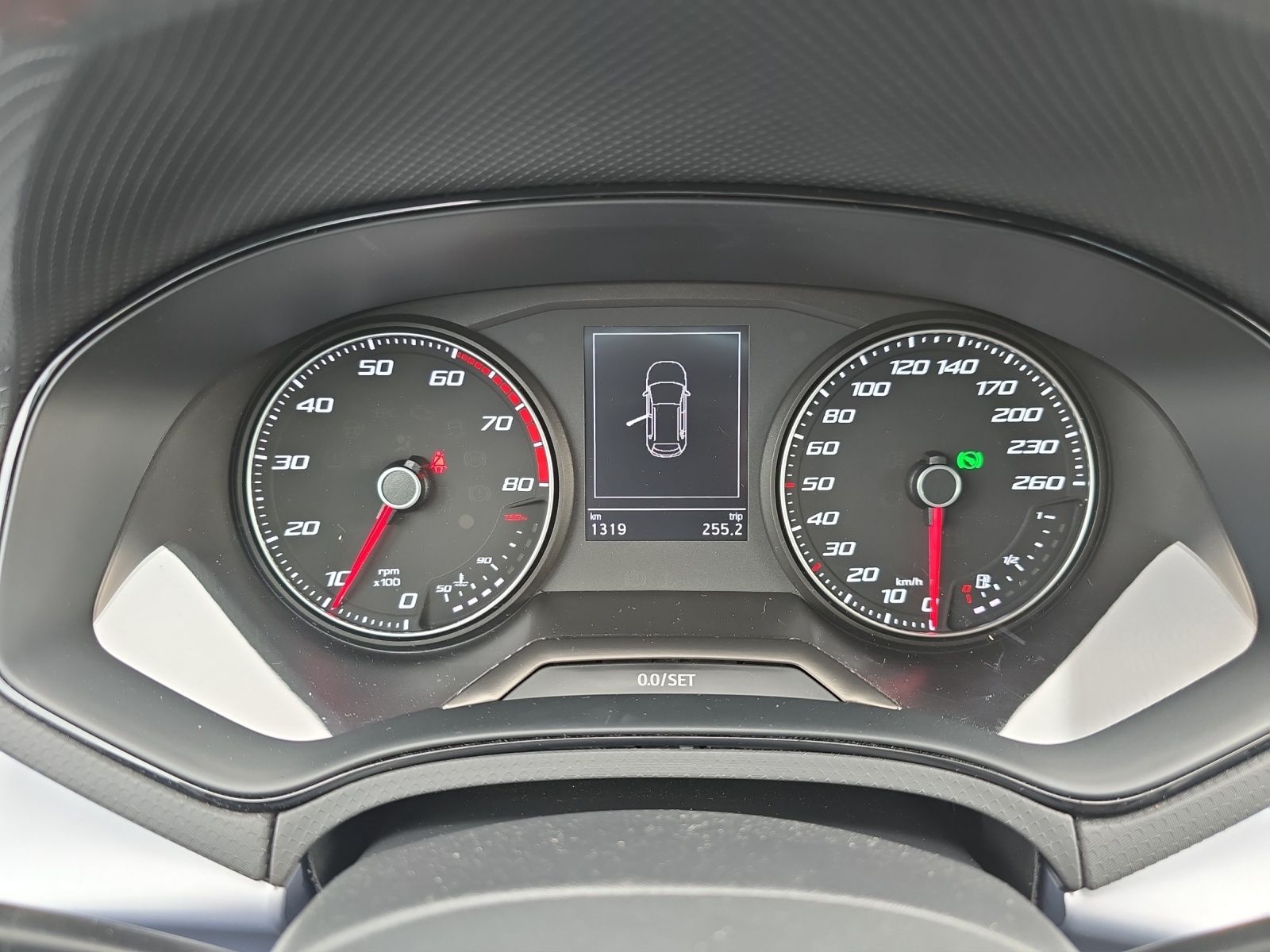 Fahrzeugabbildung SEAT Arona FR 1.5 TSI DSG ACC LED