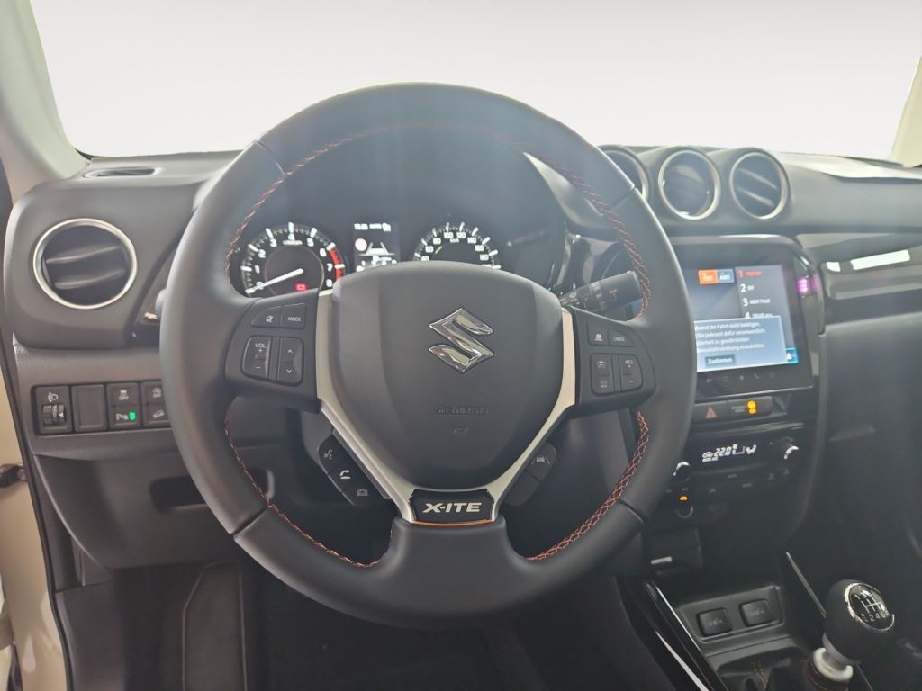 Fahrzeugabbildung Suzuki Vitara 1.4 Boosterjet Hybrid Allgrip Comfort+ X-