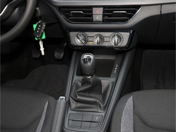 Skoda Scala Drive 1.0 TSI 5-Gang LED Winter Paket