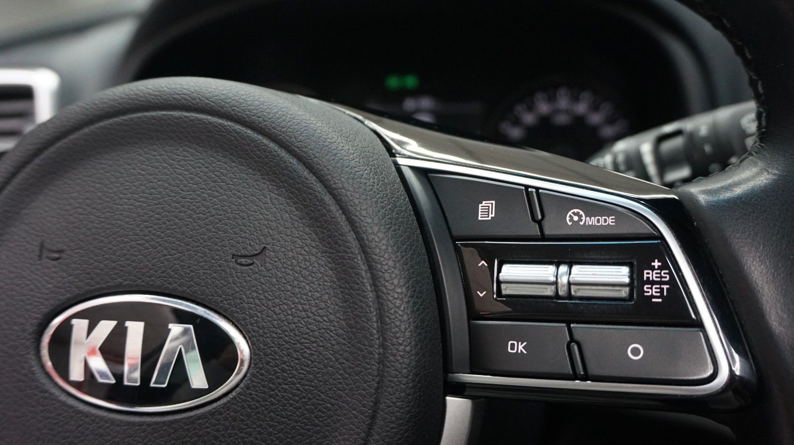 Fahrzeugabbildung Kia Sportage Spirit 4WD Pano Navi