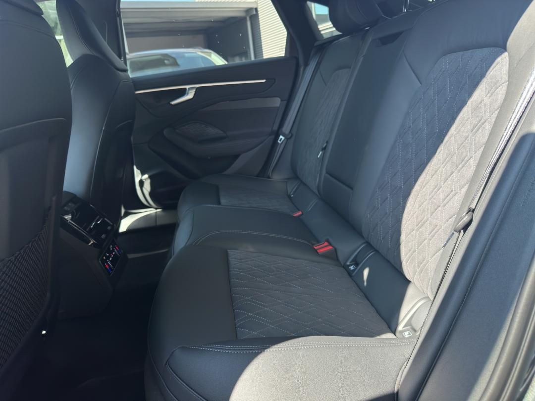 Fahrzeugabbildung Audi A6 Limousine e-hybrid