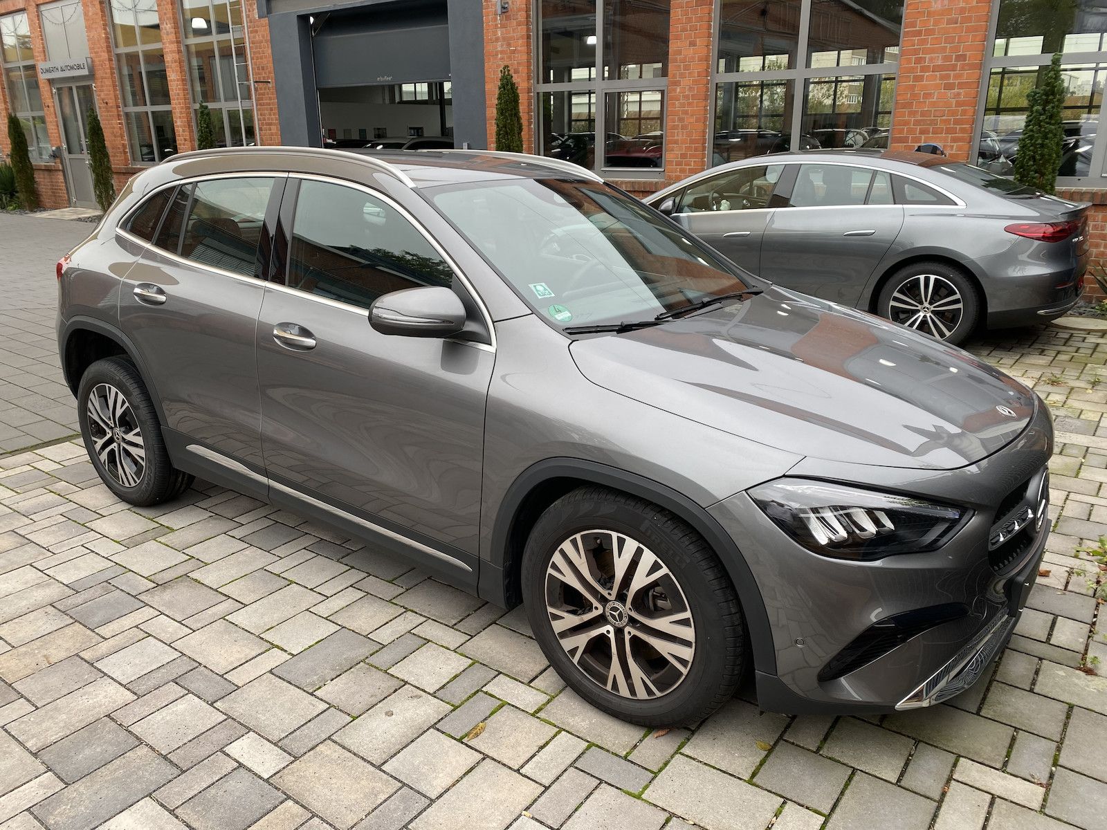 Fahrzeugabbildung Mercedes-Benz GLA 250 4M Progressive Advanced+/