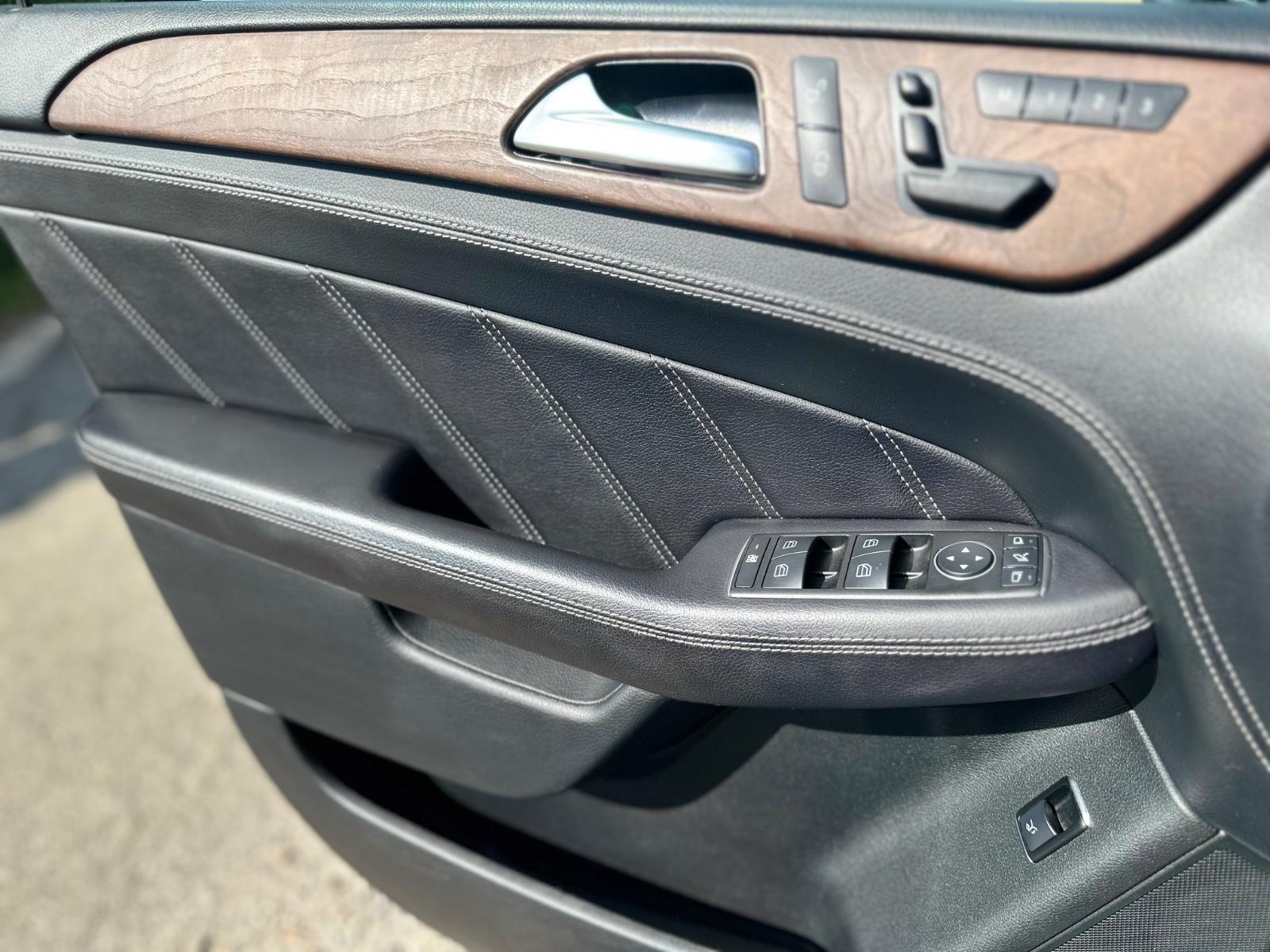 Mercedes-Benz ML 63 AMG 4Matic*Vollausstattung*AHK*360°*Harman