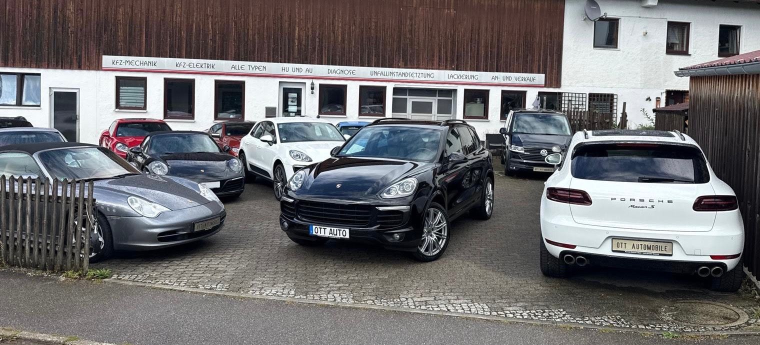 Porsche Cayenne - 1