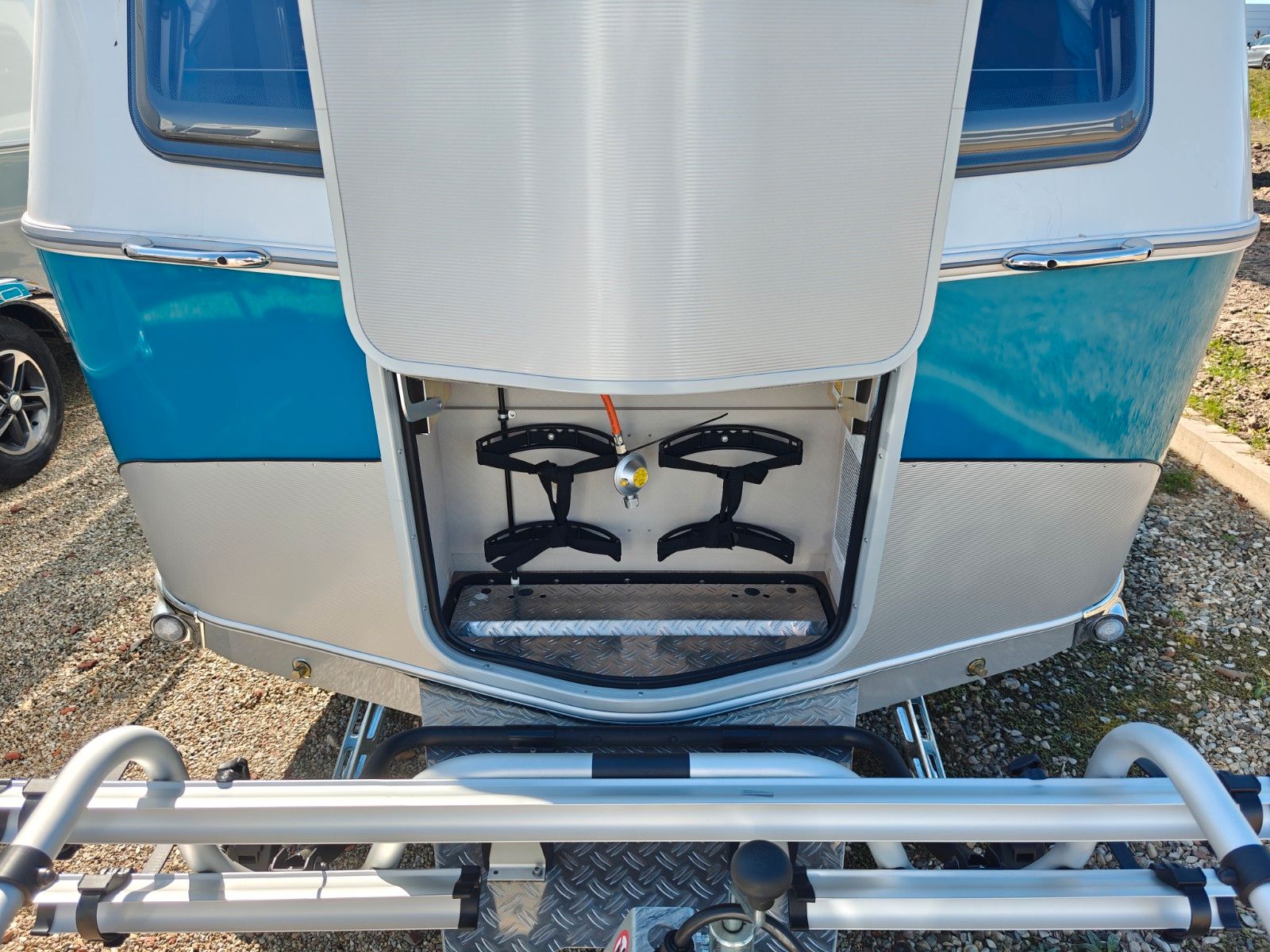 Fahrzeugabbildung HYMER / ERIBA / HYMERCAR Touring 630 Harbour Blue - JETZT 6.719€ SPAREN !