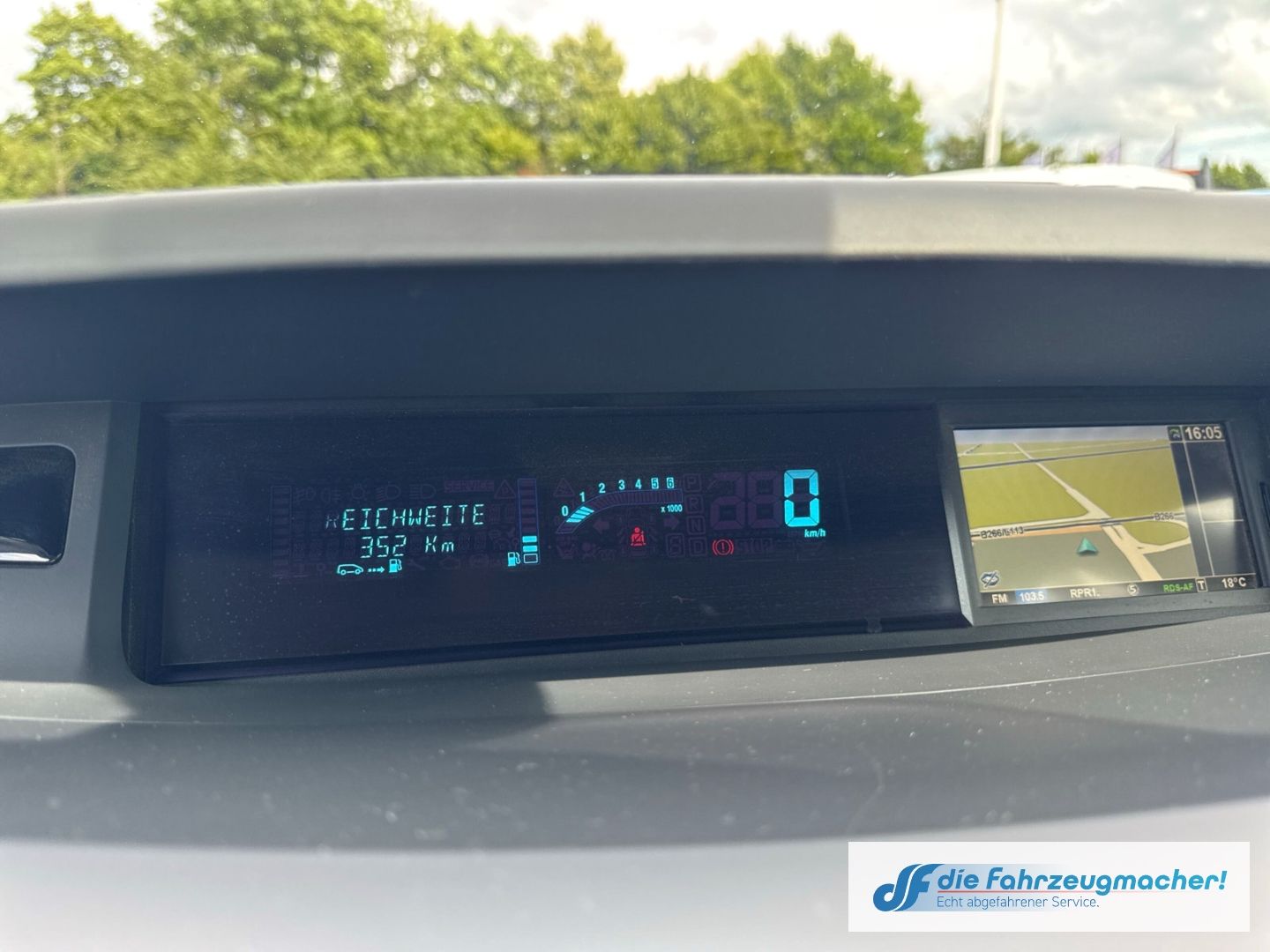 Fahrzeugabbildung Renault Espace IV Grand Celsium 2.0 dCi 150 175 FAP *EXP