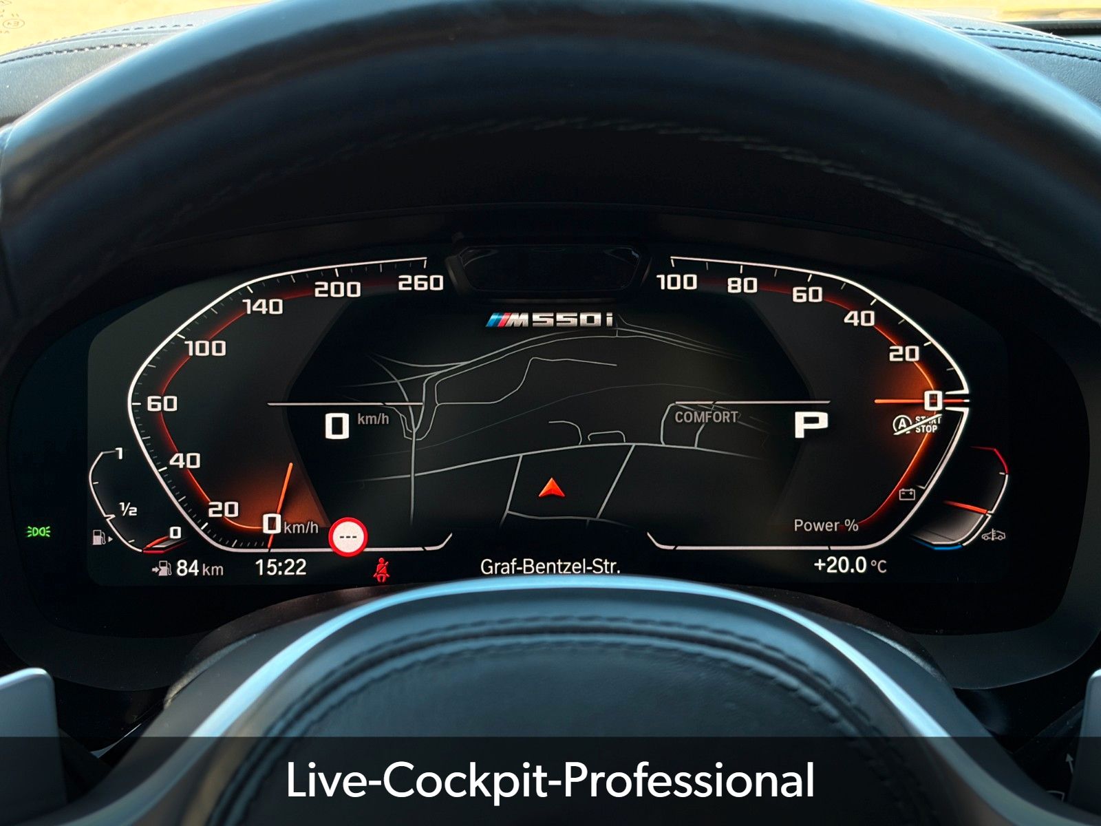 Fahrzeugabbildung BMW M550i xDr AHK SHD StHzg Nappa SBL H&K HuD DrProf