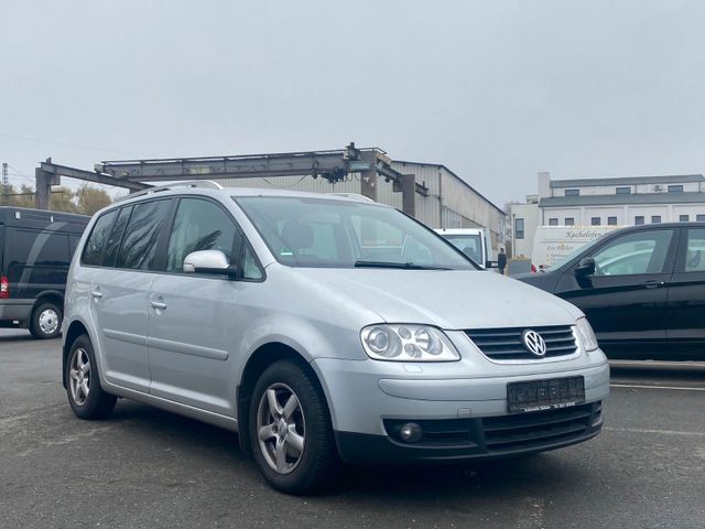 Volkswagen Touran 2.0 FSI Trendline