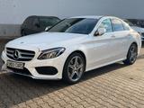 Mercedes-Benz C 180 AMG LINE /LED/LEDER/SHZ/PDC/MFL/2HAND/ - Mercedes-Benz C 180 mit Benzin-Antrieb: Weiß, Limousine