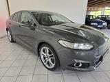 Ford Mondeo Lim. Titanium 2.0 EcoBoost *LED *PANO - Ford Mondeo mit Benzin-Antrieb: Limousine