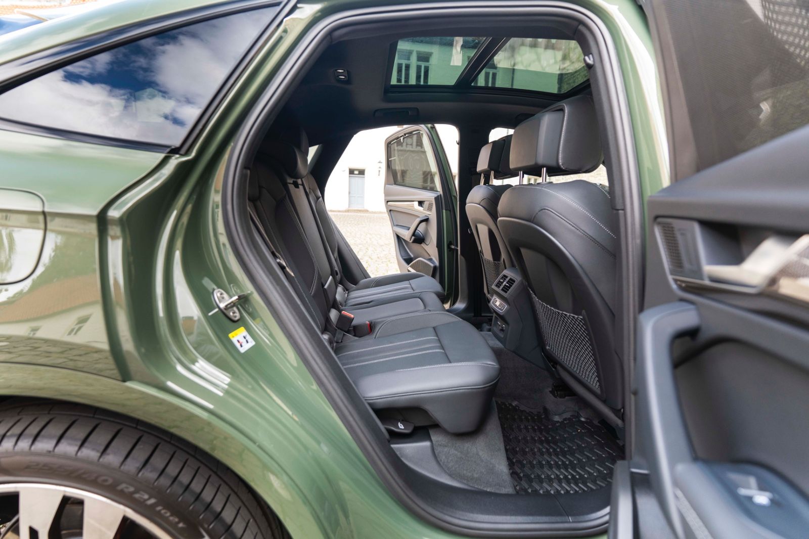 Fahrzeugabbildung Audi SQ5 3.0T SPORTBACK 360° B&O HUD MATRIX ACC PANO