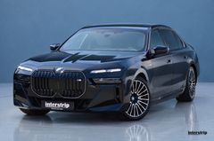 BMW M760 – 1 / 25