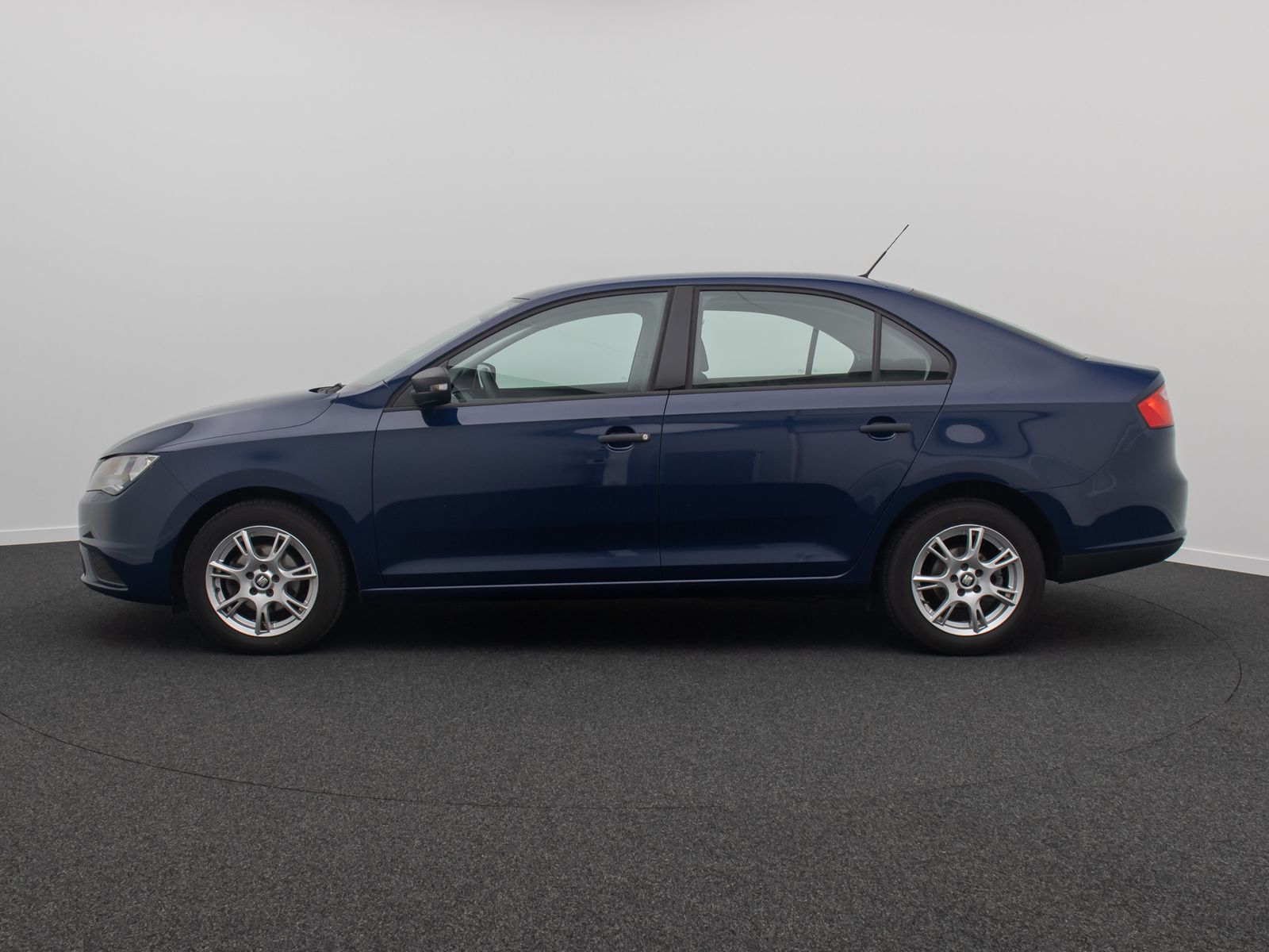 Fahrzeugabbildung SEAT Toledo 1.2 TSI 66kW BremsAss ABS Winterpaket LM