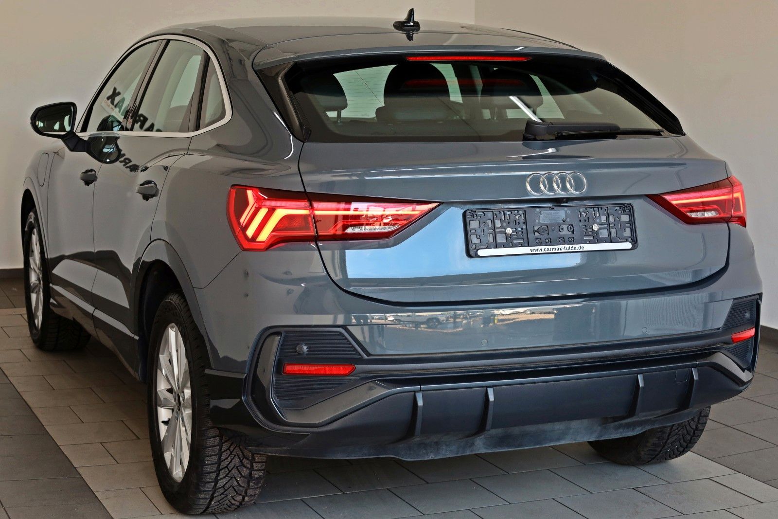 Fahrzeugabbildung Audi Q3 Sportback 45 TFSIe Leder,Navi,LED,Kam,Apple