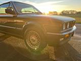 BMW Top BMW E30 320i Cabrio - BMW 320 aus 1988: 320i