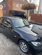 BMW 318i - - BMW 318 aus 2007: 318i