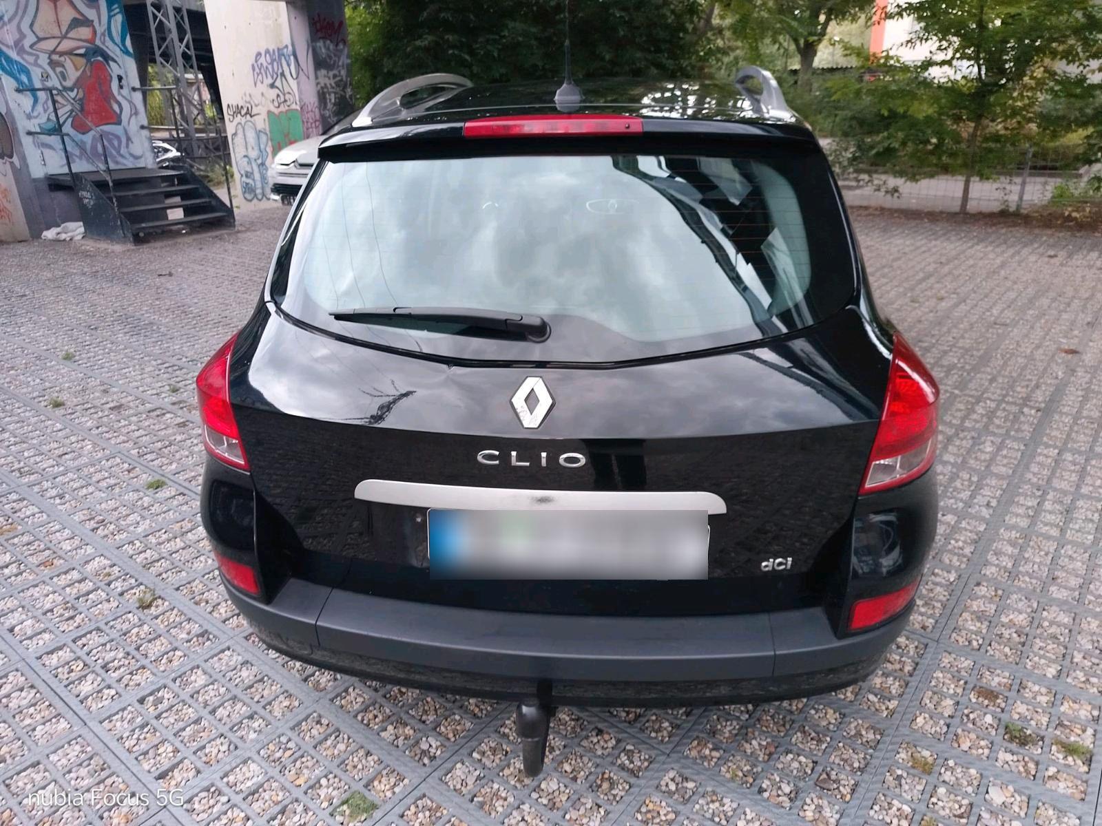 Renault Clio 2012 — engine