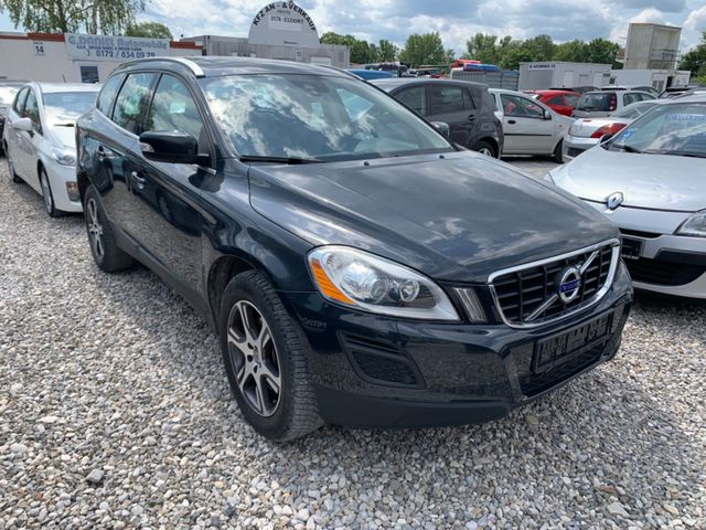 Volvo XC 60 Summum ,Panoramadach,Leder,Navigation!