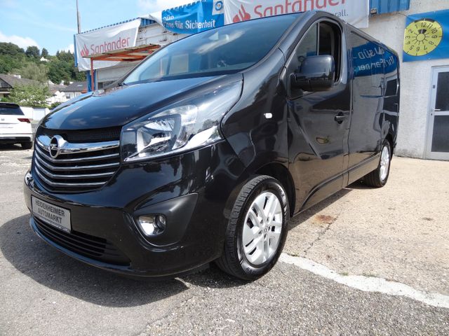Fahrzeugabbildung Opel Vivaro B Kombi L1H1  2,9t/2.Hd/8-Sitz/AHK/Kamera