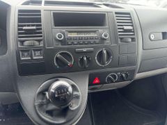 Fahrzeugabbildung Volkswagen T5 Kombi Kombi lang *8-SITZE / TÜV-12.2027 / 8-F