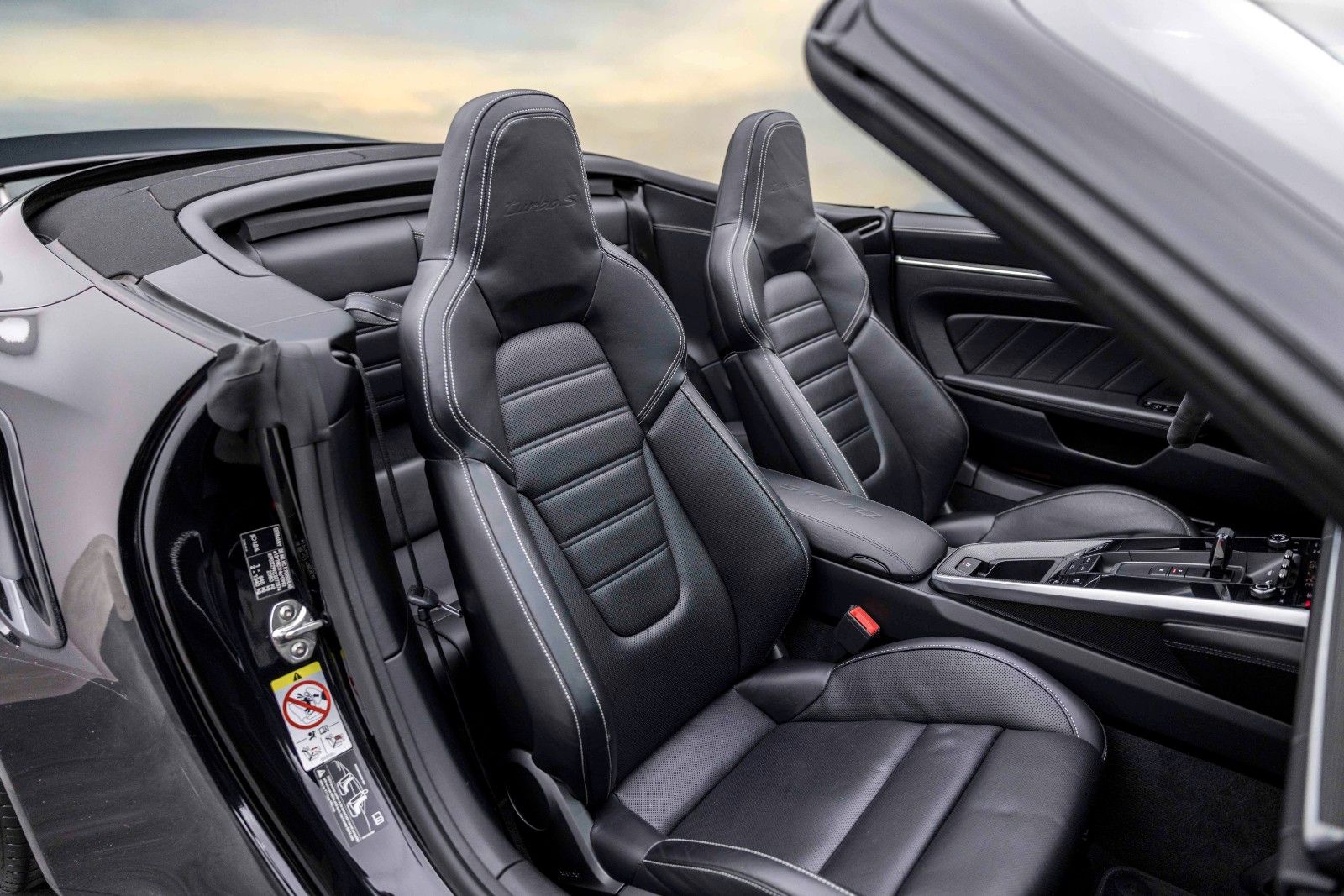 Porsche 911-992 3.8 TURBO S CABRIO | BURMESTER | LIFT imagem 3