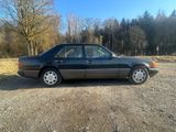 Mercedes-Benz E 300 - Mercedes-Benz E 300 aus 1990