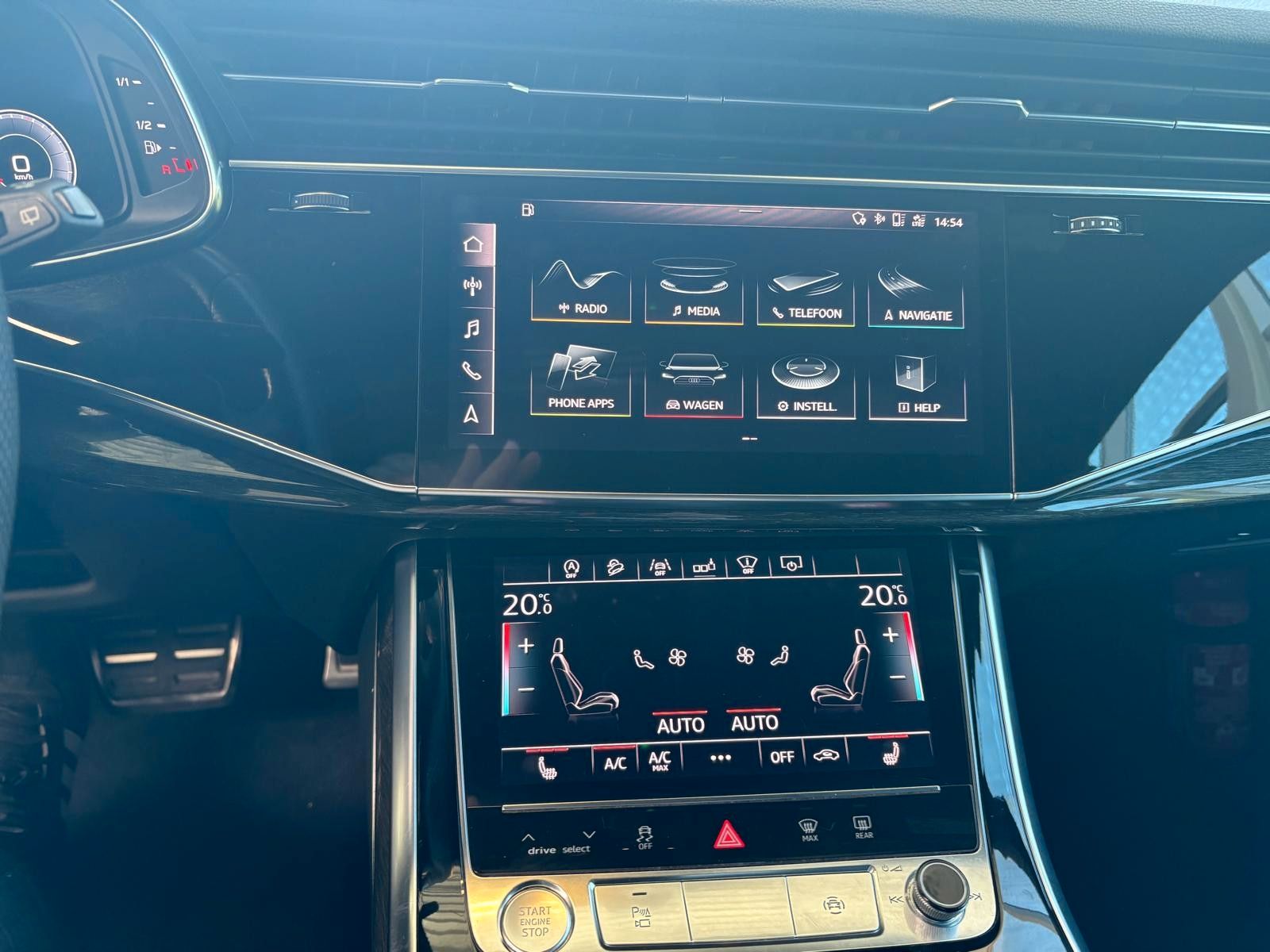 Fahrzeugabbildung Audi Q8 50 TDI s sitze raute, hud 22 zoll allradlenk