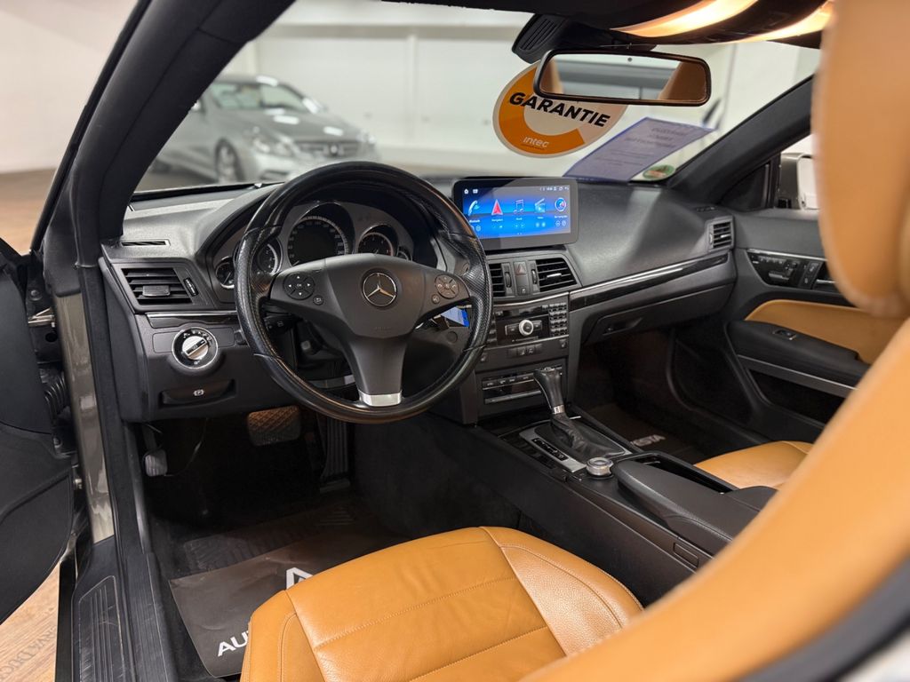 MERCEDES-BENZ E 250 CDI BE/ DESIGNO/PANORAMA/ CARPLAY/ R-KAM MERCEDES-BENZ E 250 CDI BE/ DESIGNO/PANORAMA/ CARPLAY/ R-KAM