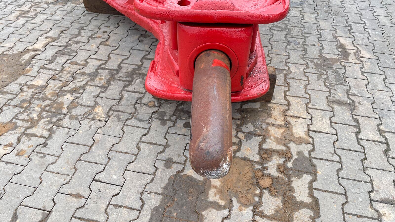 Fahrzeugabbildung CAT Abbruchhammer / 25-30 ton Bagger