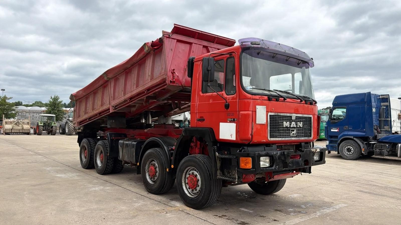 MAN 35.402 (8X6 / 3 PONTS / LAMES / BIG AXLE / 6 CYL