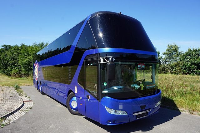 Neoplan SKYLINER, NEUER MOTOR, INDIVIDUAL